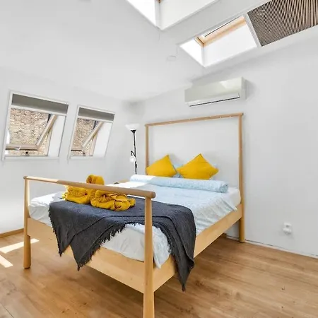 Old Town Duplex * Pressburg