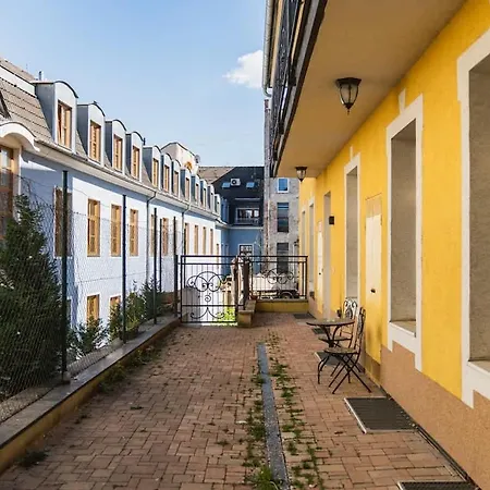 Old Town Duplex * Pressburg