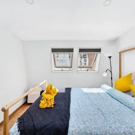 Old Town Duplex Apartment *