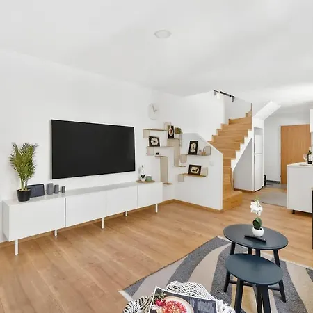 Old Town Duplex Pressburg